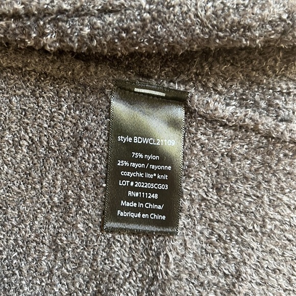 Barefoot Dreams Carbon CozyChic Lite Essential Cable Cardigan.  Size Medium - Picture 5 of 8